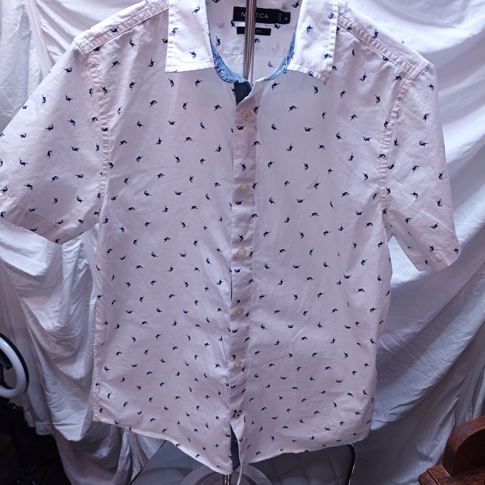 Nautica White and Blue Casual Button Down Shirt